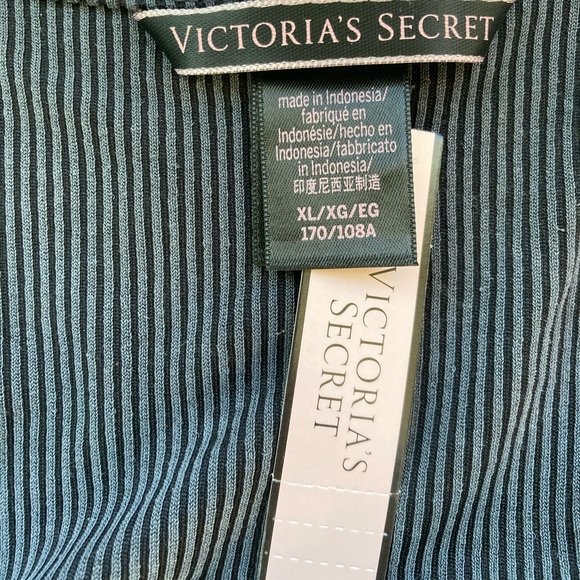 Victoria’s Secret ribbed wrap crop top - Picture 2 of 7